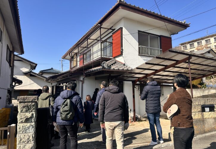 リフォーム済みの白いキッチン